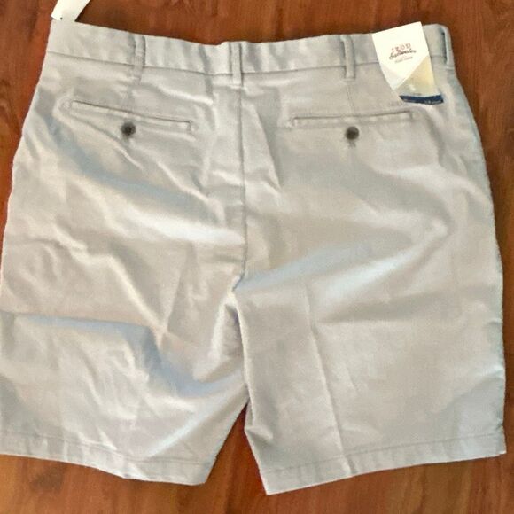 NWT Izod saltwater stretch gray flat front men's shorts size 40 - Picture 4 of 5